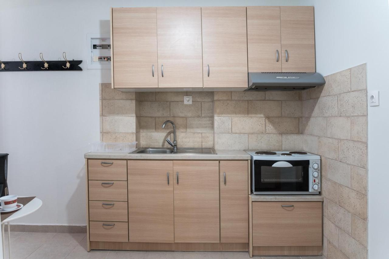 Athenais Apartment Ликсури Экстерьер фото