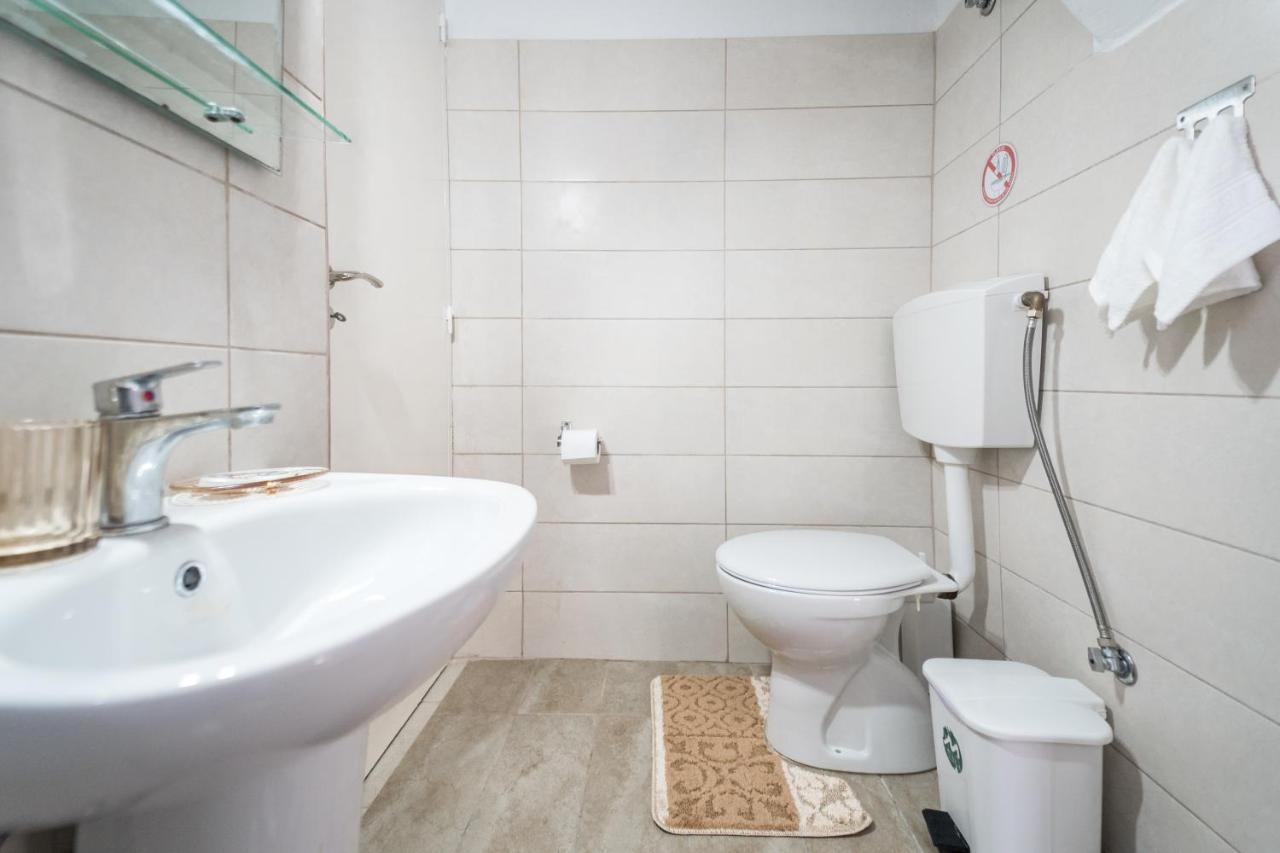 Athenais Apartment Ликсури Экстерьер фото